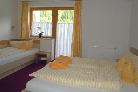 Apartments Neustockach – photo 4