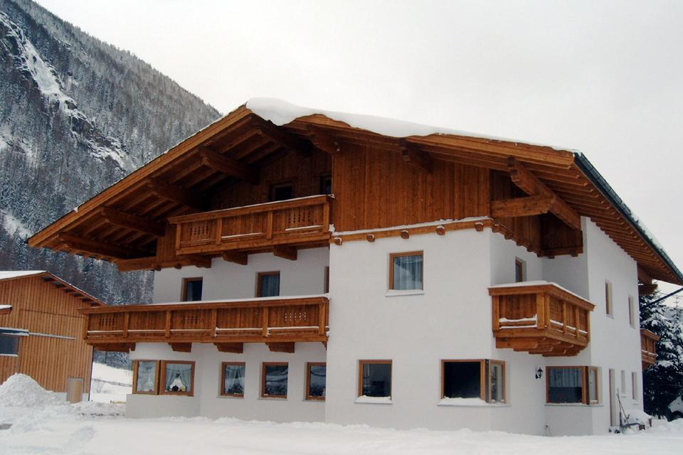 Holzknecht Apartments