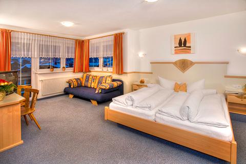 Apartments Ideal – photo 2