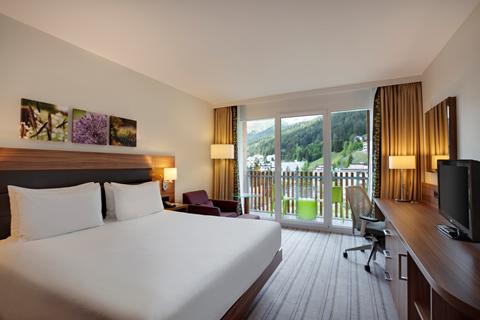 Hilton Garden Inn – photo 2