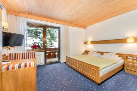 Hotel Pontives – photo 2
