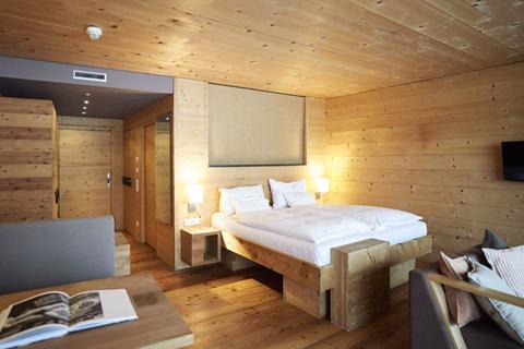 Forsthofalm Holzhotel – photo 2