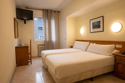 Hotel Evenia Oros – photo 2