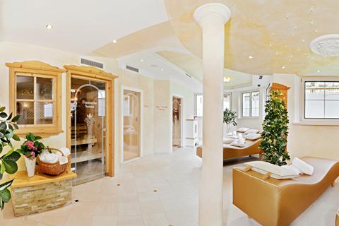 Wellnesshotel Neue Post – photo 4