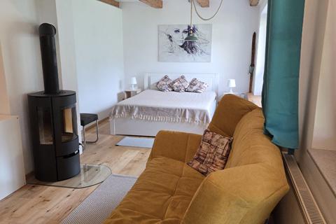 Apartment Hack – photo 4