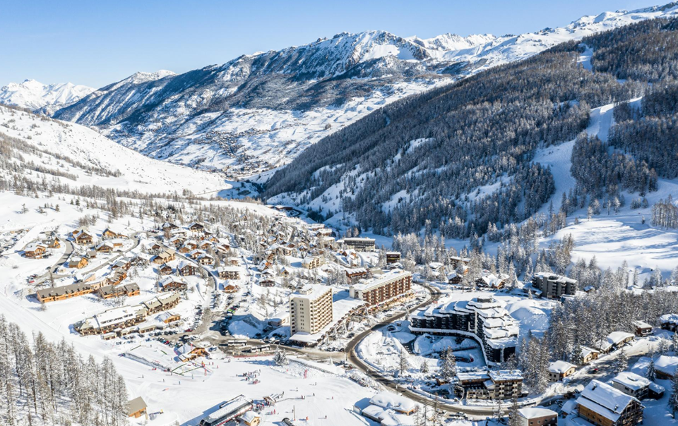 Vars Photo: 2 of 6