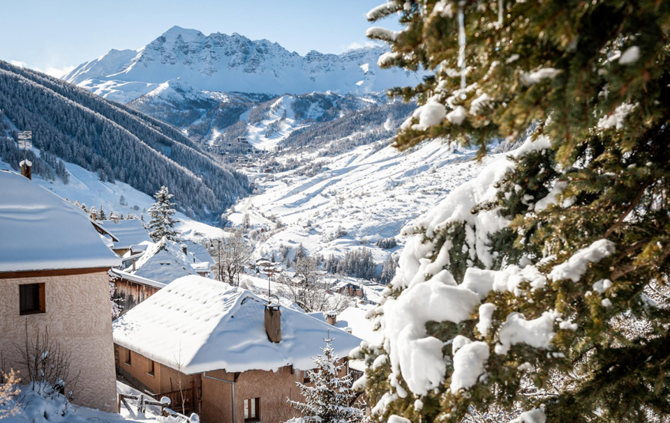 Vars Photo: 3 of 6