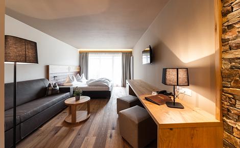 DOUBLE ROOM SUPERIOR