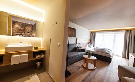 DOUBLE ROOM SUPERIOR