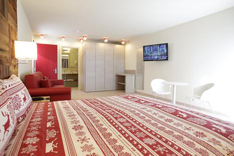 JUNIOR SUITE